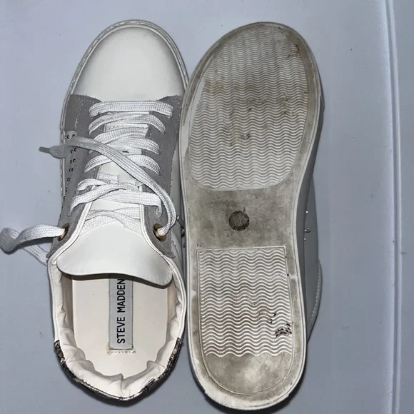 Steve Madden Bianka sneakers, size 8.5 W - Picture 3 of 4